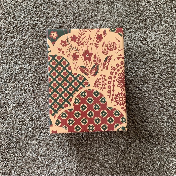 NEW Taylor Swift Snow Globe Christmas Tree Farm - Picture 14 of 14